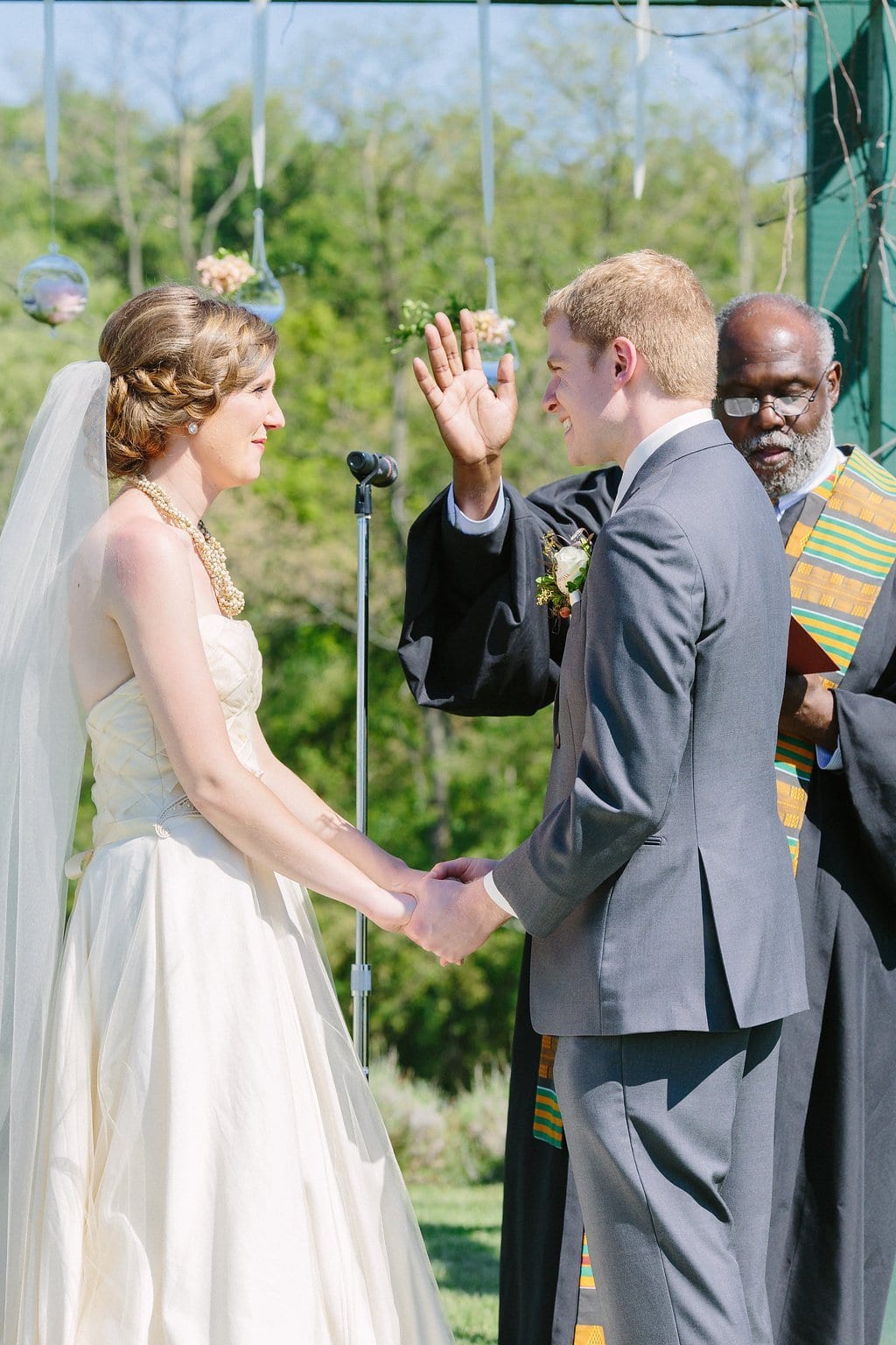 Fine Art Wedding Photography, Pittsburgh Wedding Photography, Lauren Renee Photography Bride and groom standing at the alter saying their vows