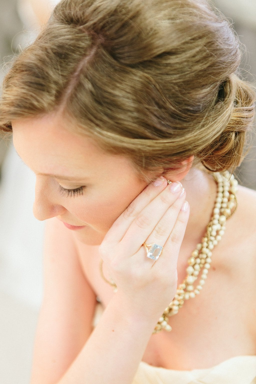 Fine Art Wedding Photography, Pittsburgh Wedding Photography, Lauren Renee Photography bride putting on earrings and jewelry