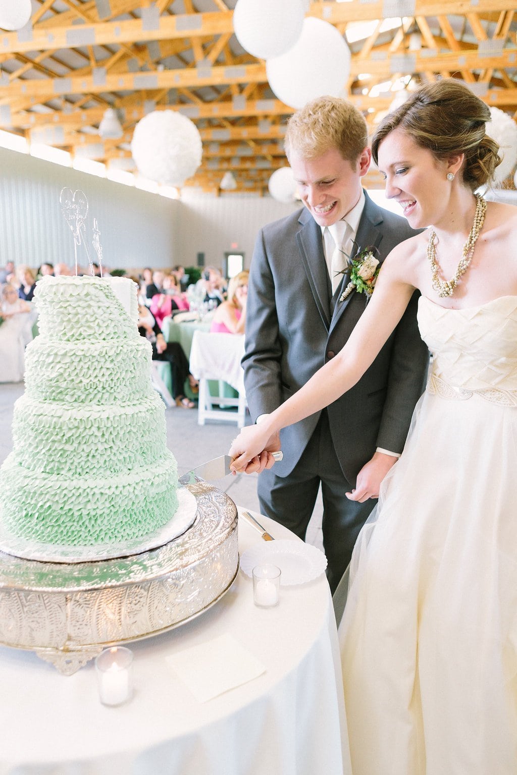 Fine Art Wedding Photography, Pittsburgh Wedding Photography, Lauren Renee Photography Bride and groom cutting their cake