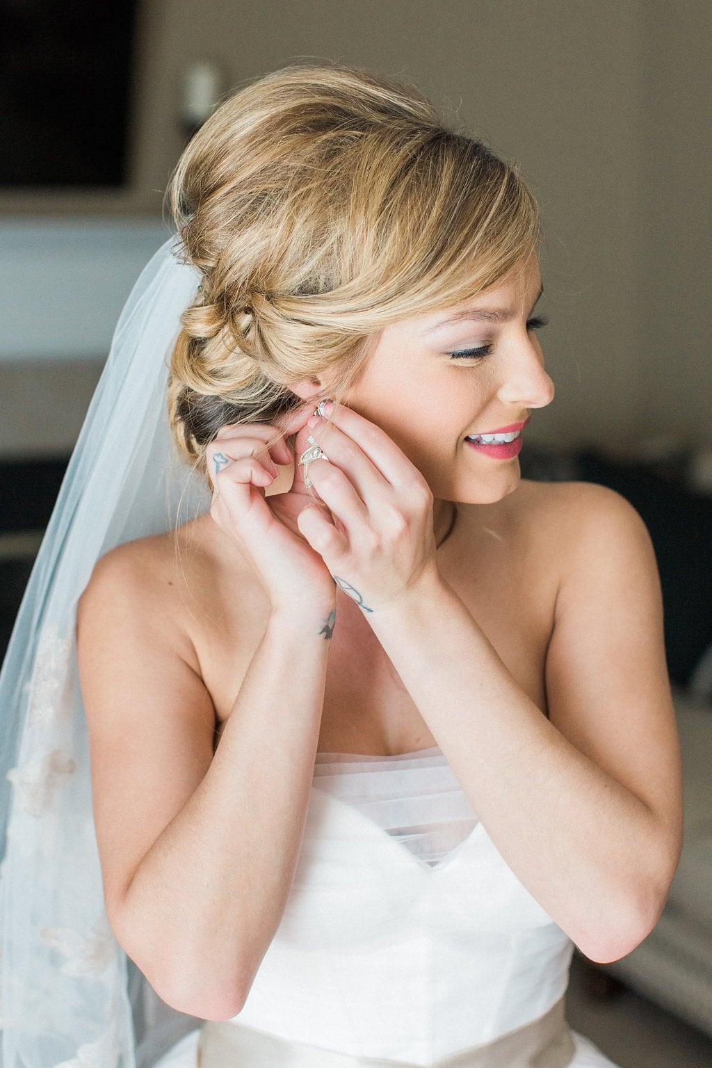 Destination Wedding Photography, Lauren Renee Photography Bride putting her earnings in and final touches