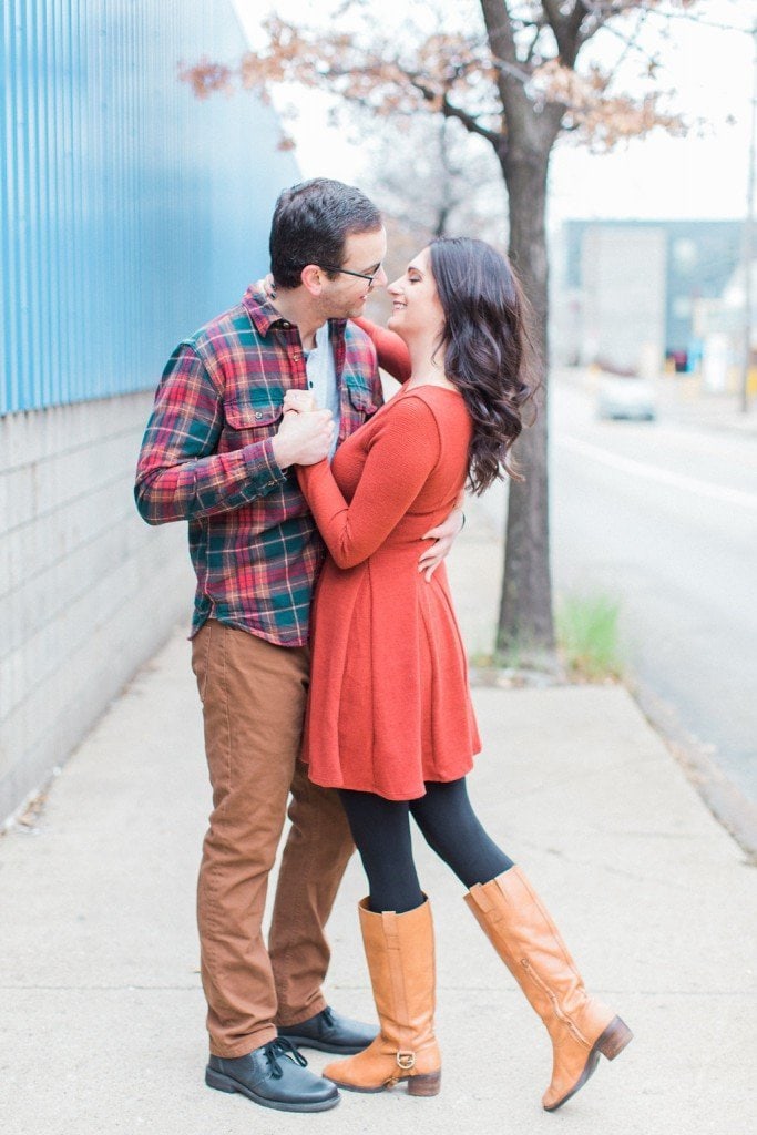 southside-mellonpark-engagement-session-pittsburgh-wedding-photography-laurenreneedesigns