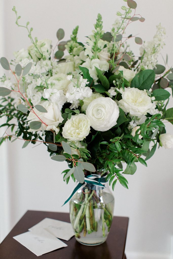 White and Gold Wedding at The Pennsylvanian flowers from Farmer's Daughter