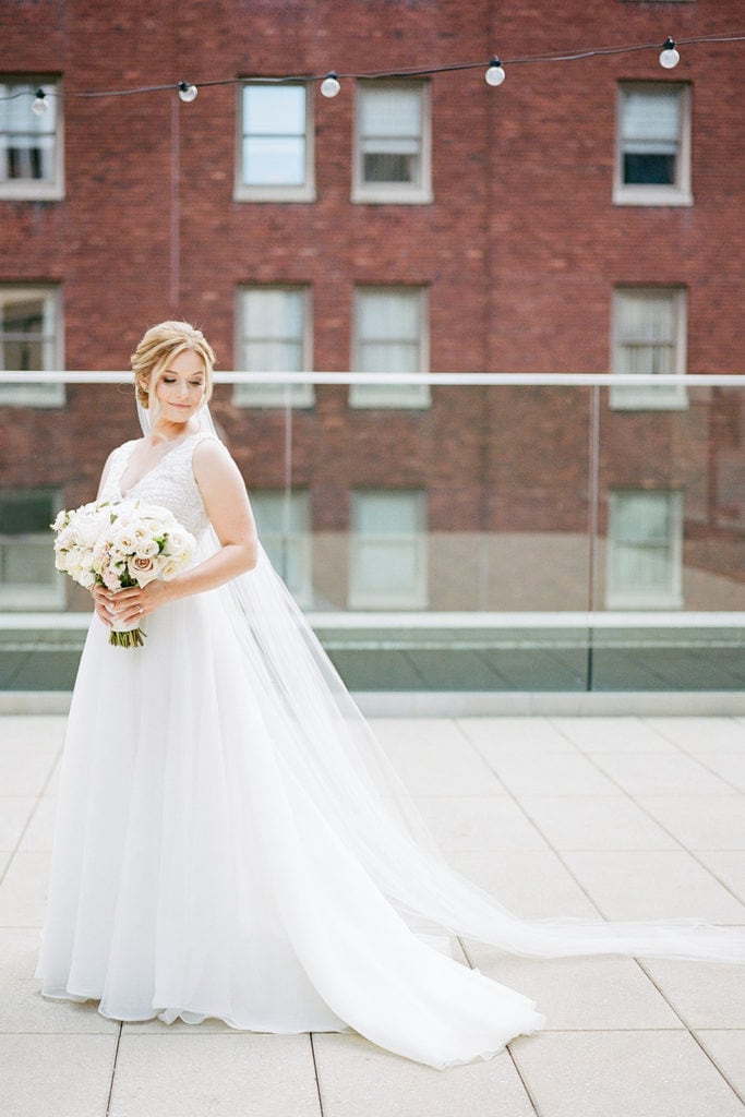 Bridal Portrait: Pittsburgh Wedding captured by Pittsburgh Wedding Photographer Lauren Renee