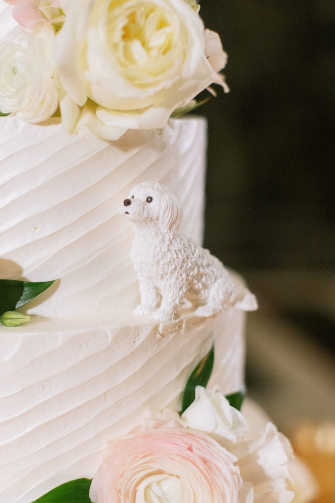 Wedding Cake Details: Pittsburgh Wedding captured by Pittsburgh Wedding Photographer Lauren Renee