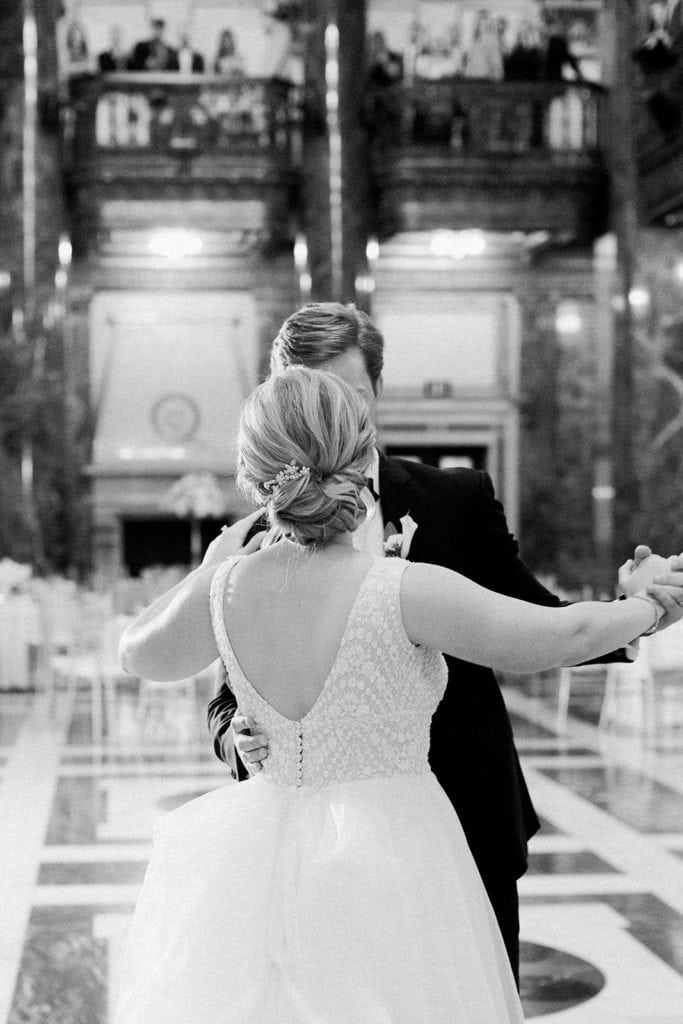 Pittsburgh Wedding captured by Pittsburgh Wedding Photographer Lauren Renee