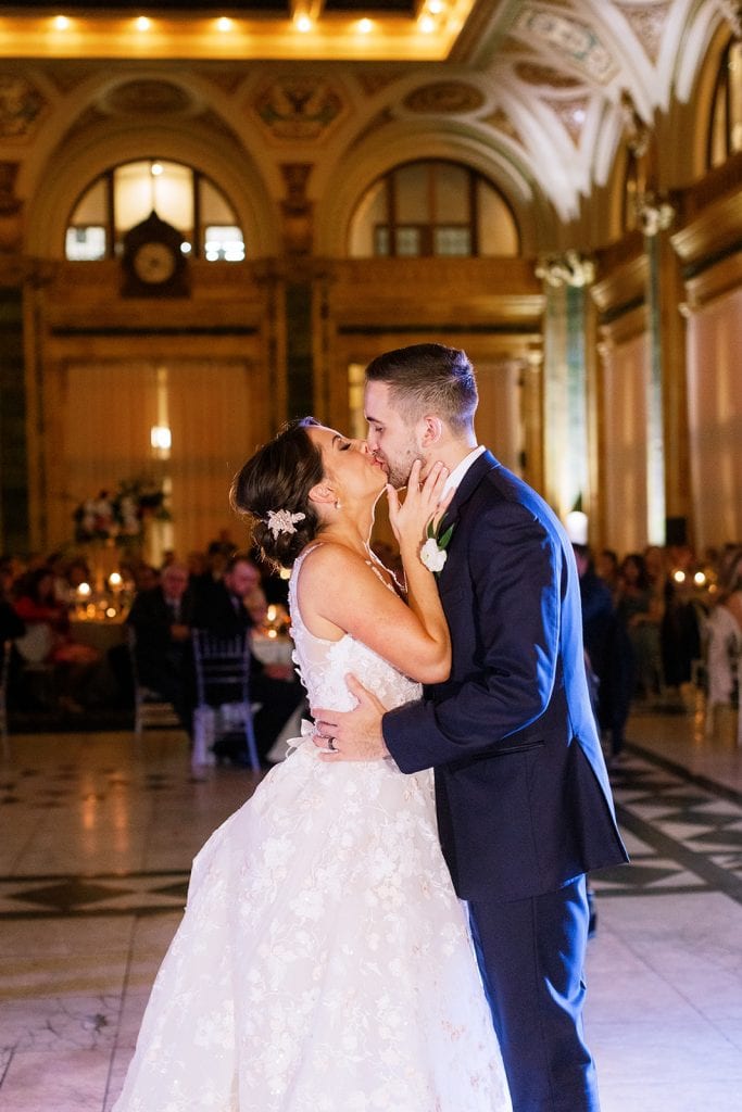 Fall Pittsburgh wedding at The Pennsylvanian by Lauren Renee