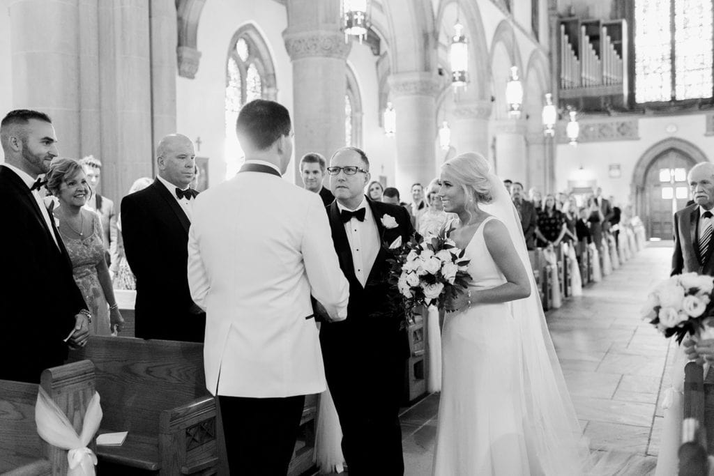 Catholic Pittsburgh Wedding Ceremony captured by Pittsburgh Wedding Photographer Lauren Renee