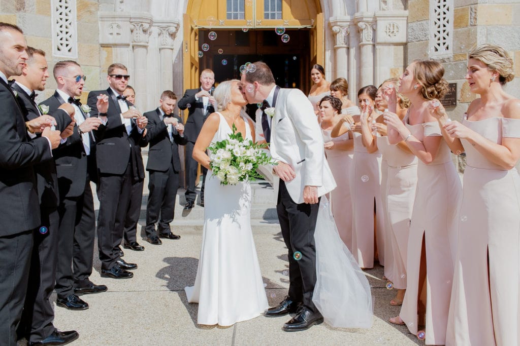 Catholic Pittsburgh Wedding Ceremony captured by Pittsburgh Wedding Photographer Lauren Renee