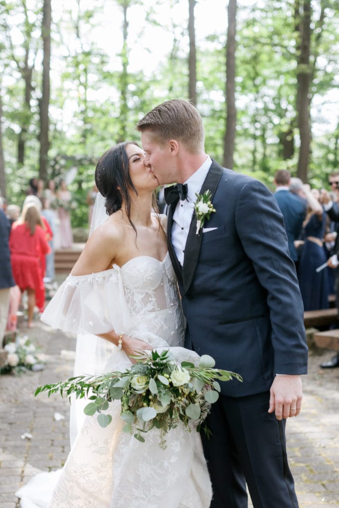 Outdoor Fall Seven Springs Wedding captured by Pittsburgh Wedding Photographer Lauren Renee