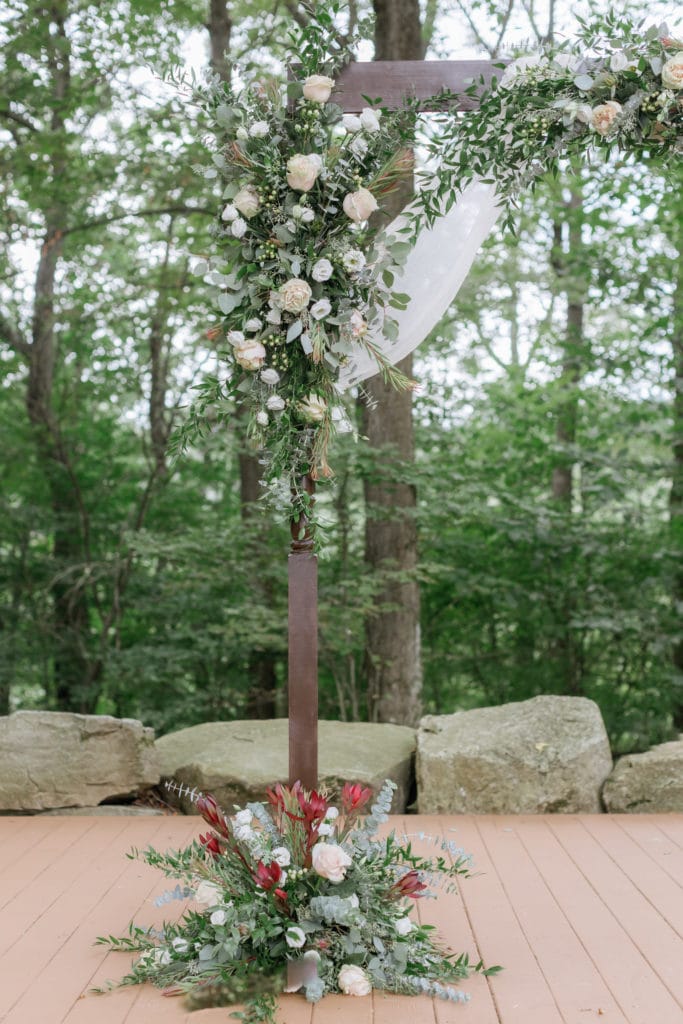 Outdoor Fall Seven Springs Wedding captured by Pittsburgh Wedding Photographer Lauren Renee