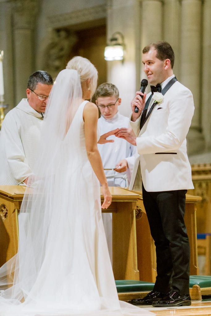 Catholic Pittsburgh Wedding Ceremony captured by Pittsburgh Wedding Photographer Lauren Renee