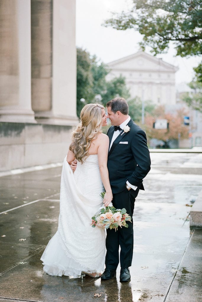 Downtown Pittsburgh wedding photography by Lauren Renee