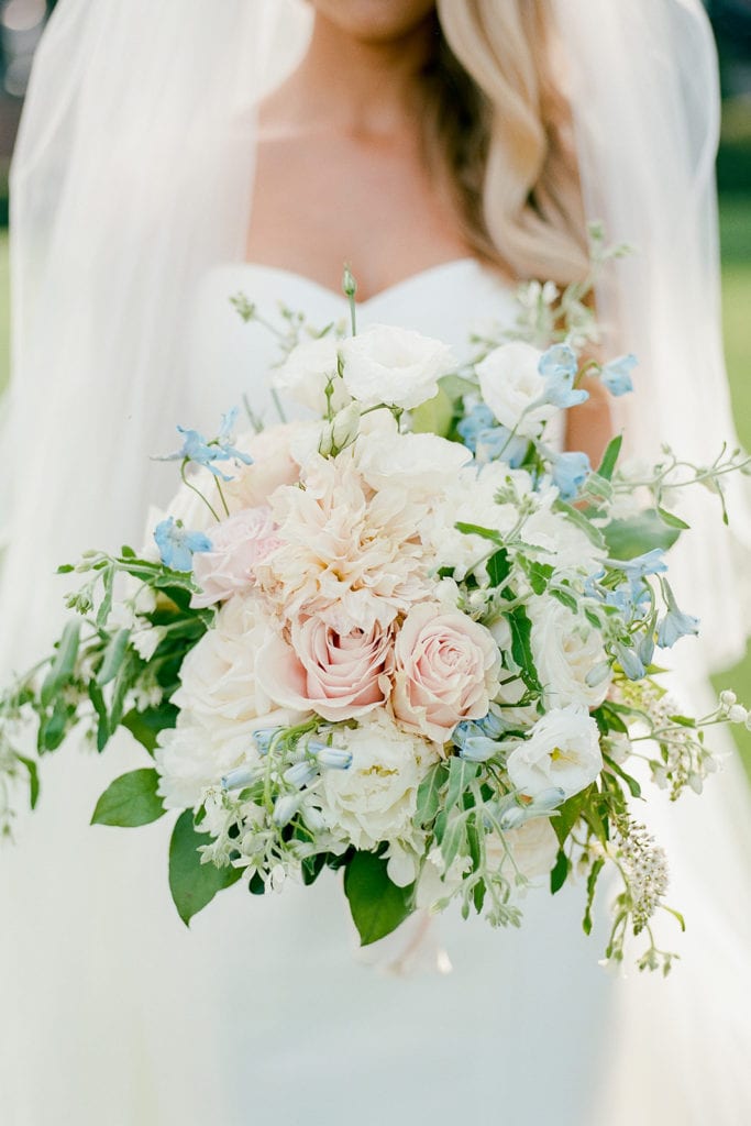 Soft colored wedding bouquet