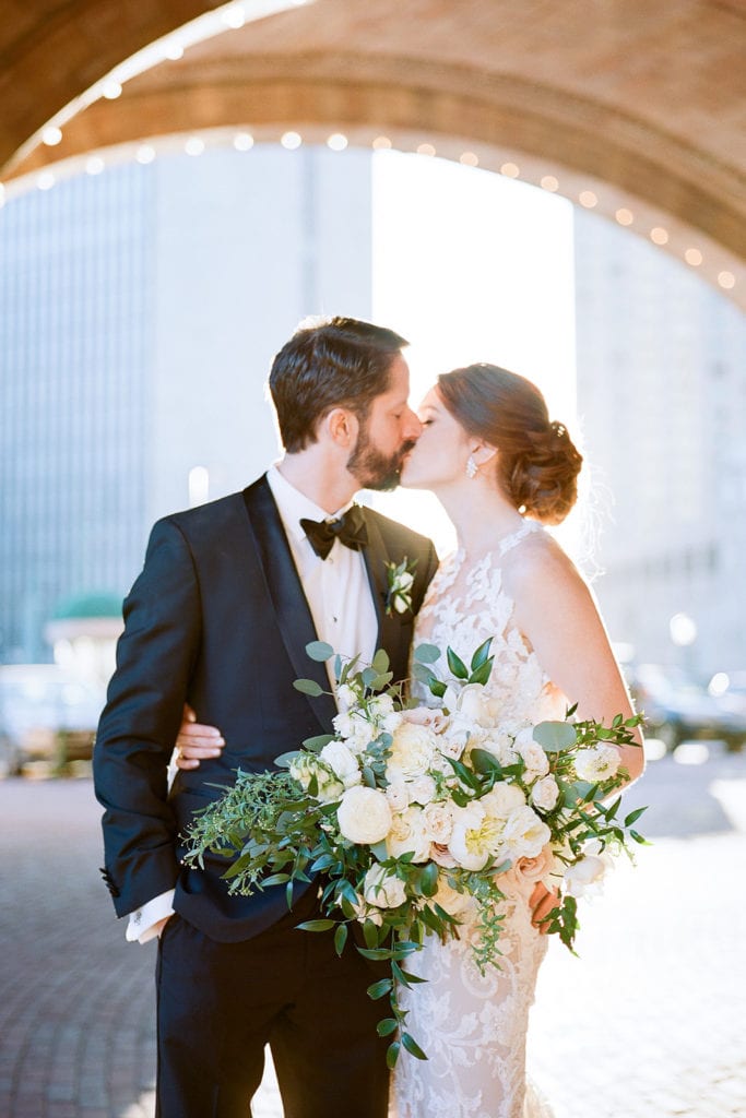 Pittsburgh wedding at The Pennsylvanian captured by Lauren Renee