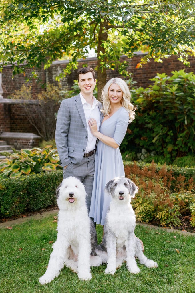 Family portrait at Mellon Park by Lauren Renee Photography