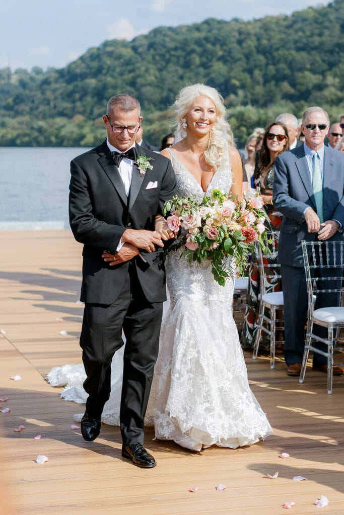 Riverfront Allegheny County Wedding captured by Lauren Renee