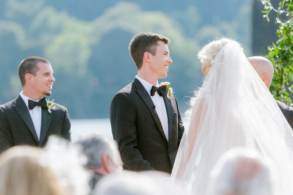 Riverfront Allegheny County Wedding captured by Lauren Renee