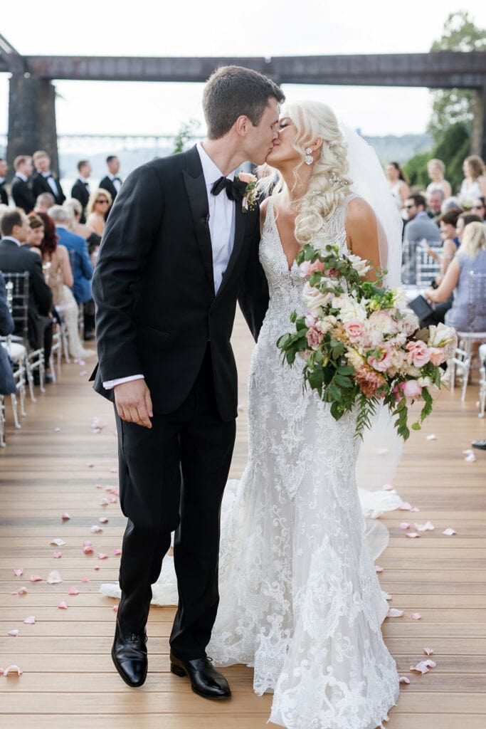 Riverfront Allegheny County Wedding captured by Lauren Renee