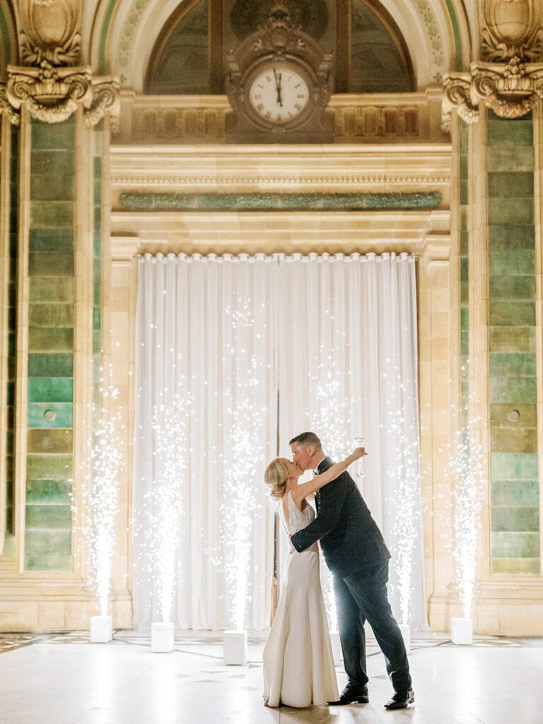 Pittsburgh Wedding at The Pennsylvanian