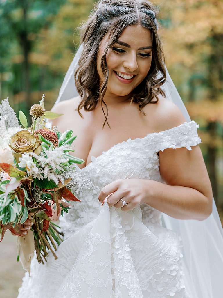 Photo of a Pennsylvania bride at a fall wedding.